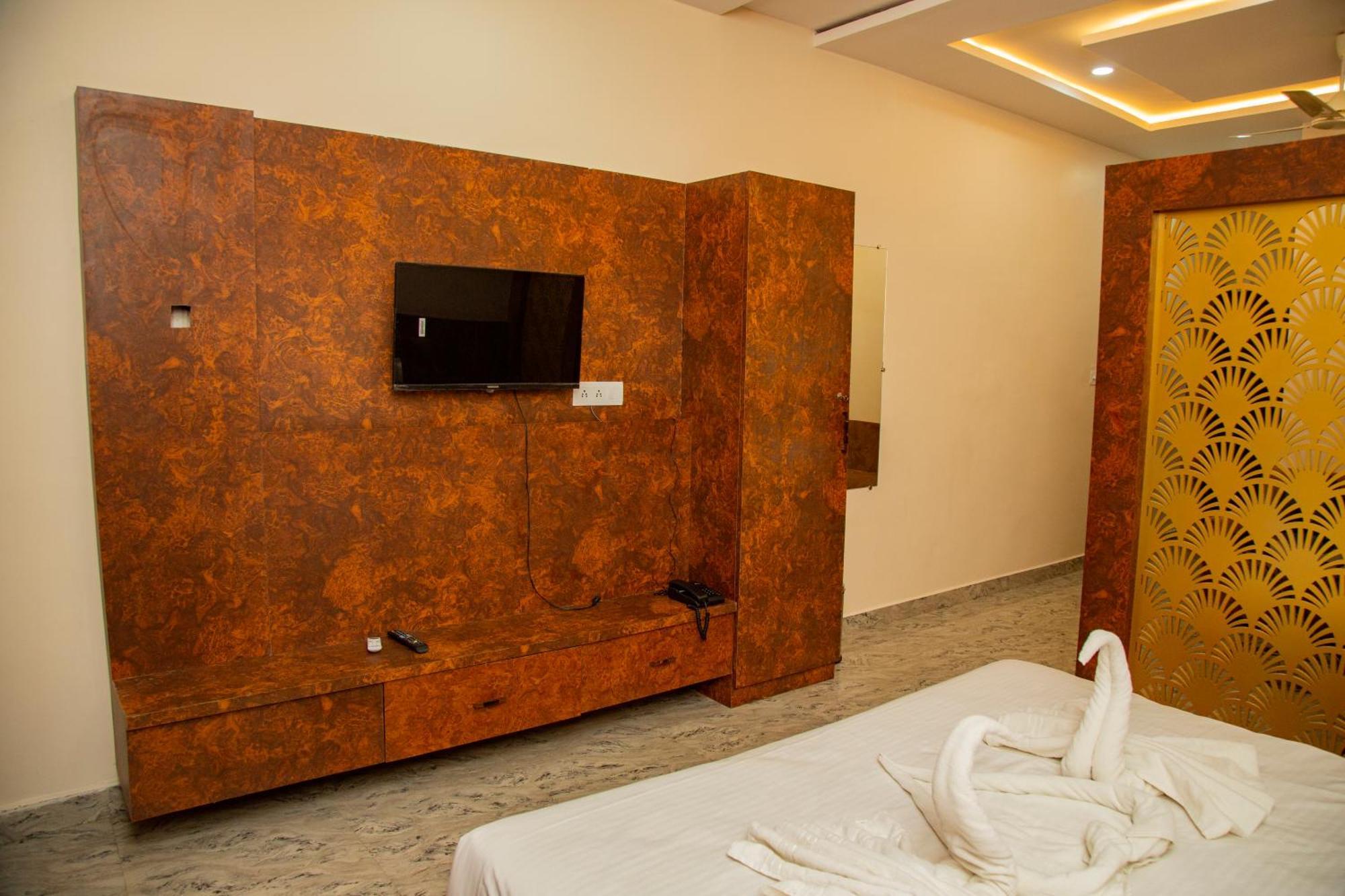 Hotel Virasat By Bookingcare Chhatarpur Exterior foto